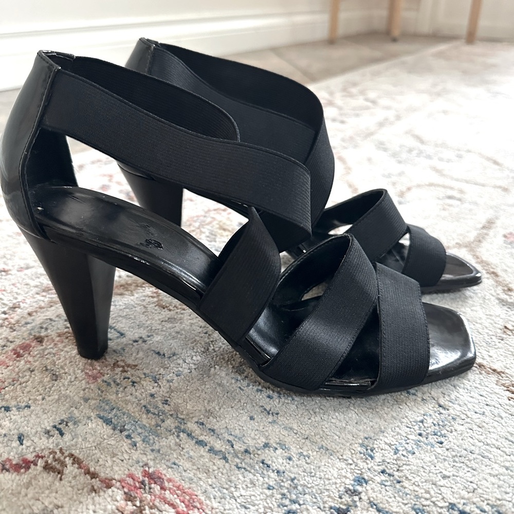 Vintage elastic heels shoes Y2K sandals size 8.5